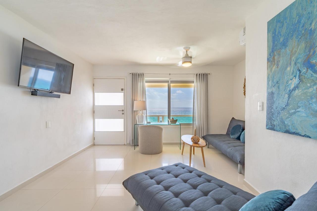 Ocean View Three Bedroom, Three Story Penthouse By The Beach 칸쿤 외부 사진